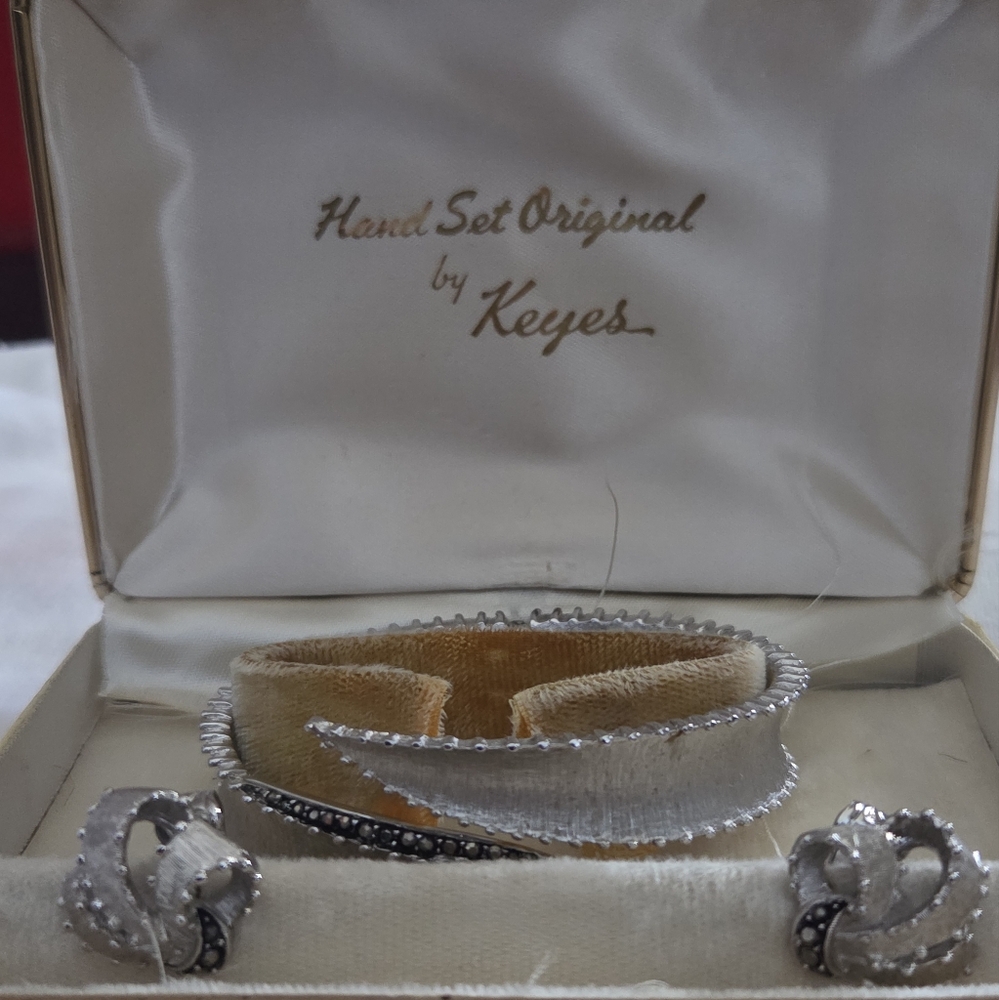 Hand set Original By Keyes - Picture 3 of 10